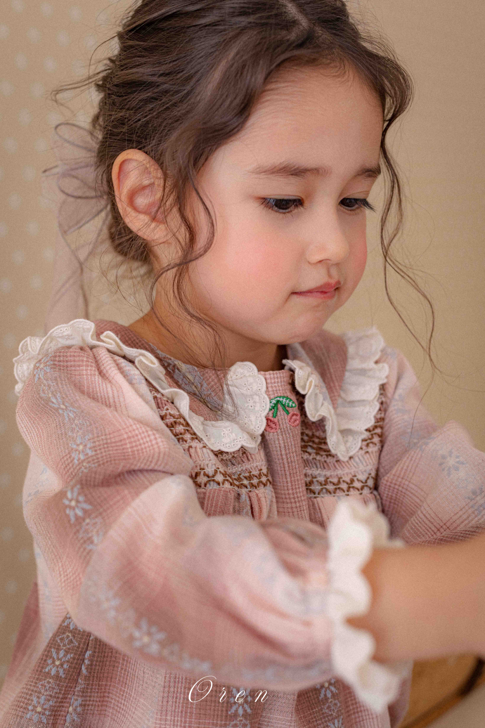 1769618137_4925758186