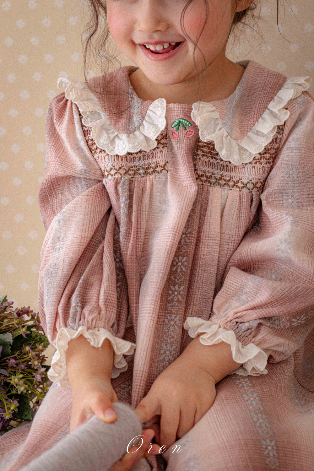 1769618137_9161065895