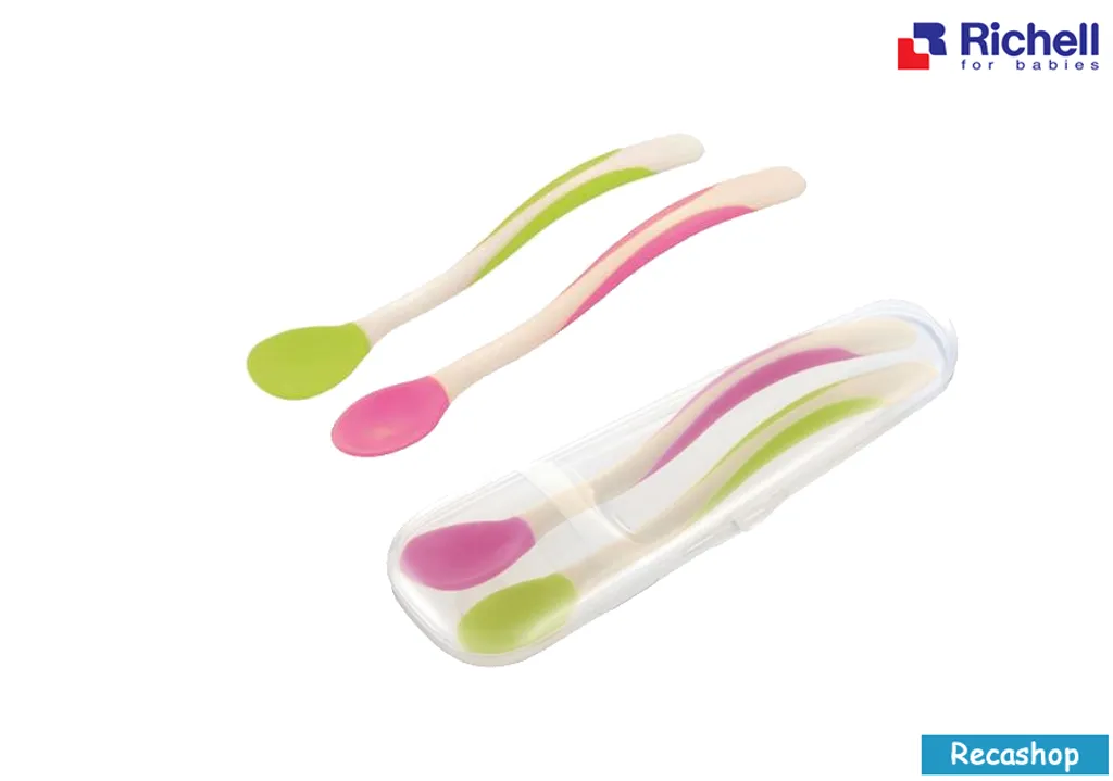 RICHELL ND SOFT FEEDING SPOON SET W CASE.fw.png