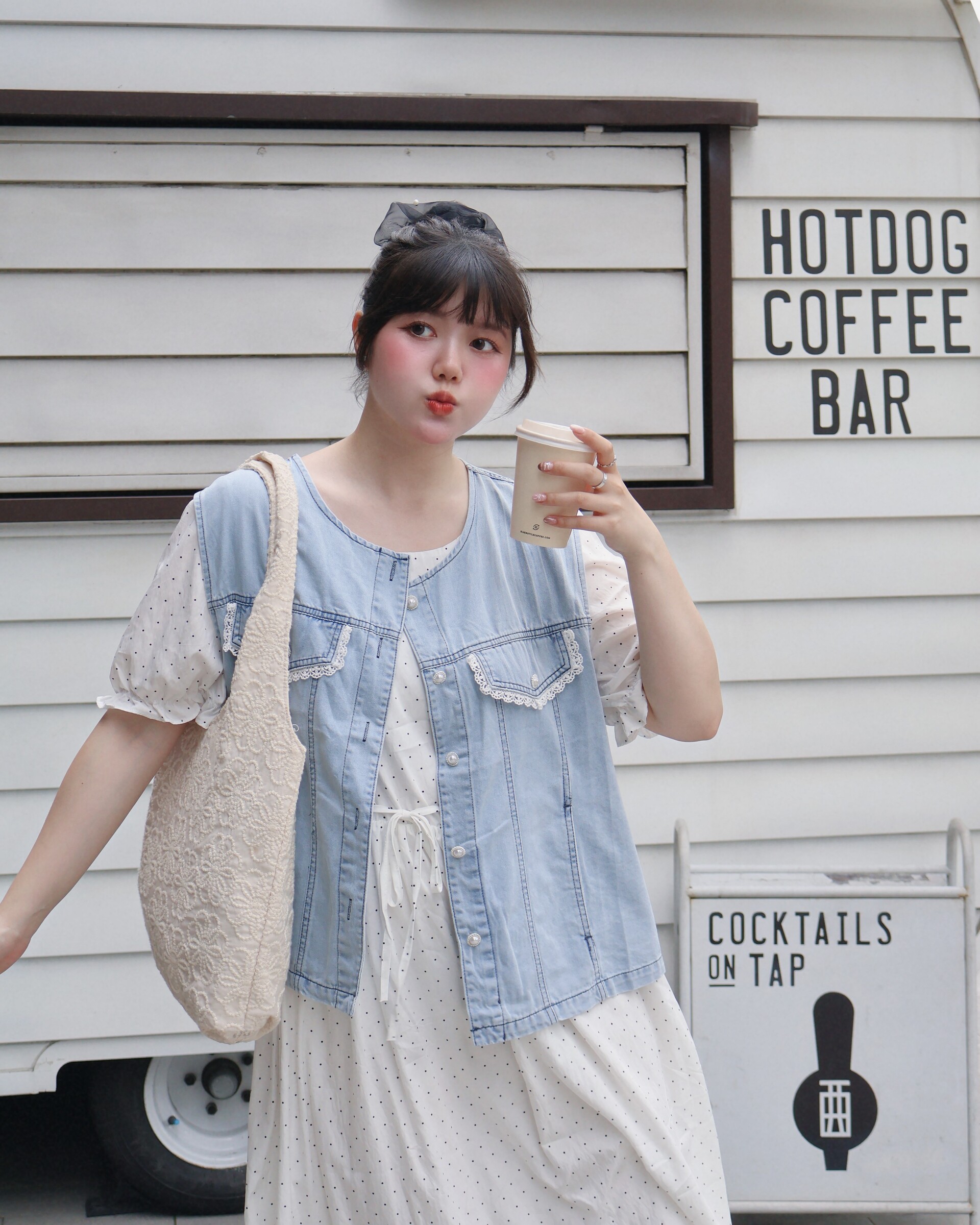 LINE_ALBUM_513_260529_2