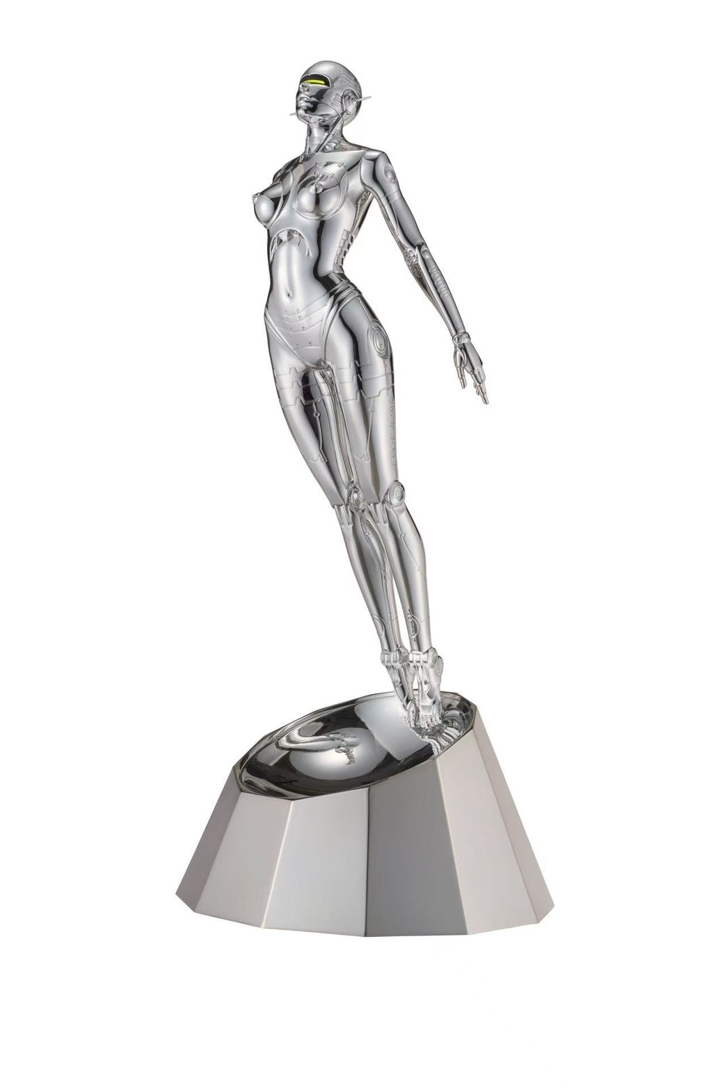 空山基 Sexy Robot floating Sexy Robot Floating 1/4 Scale by Hajime Sorayama | Dear Art