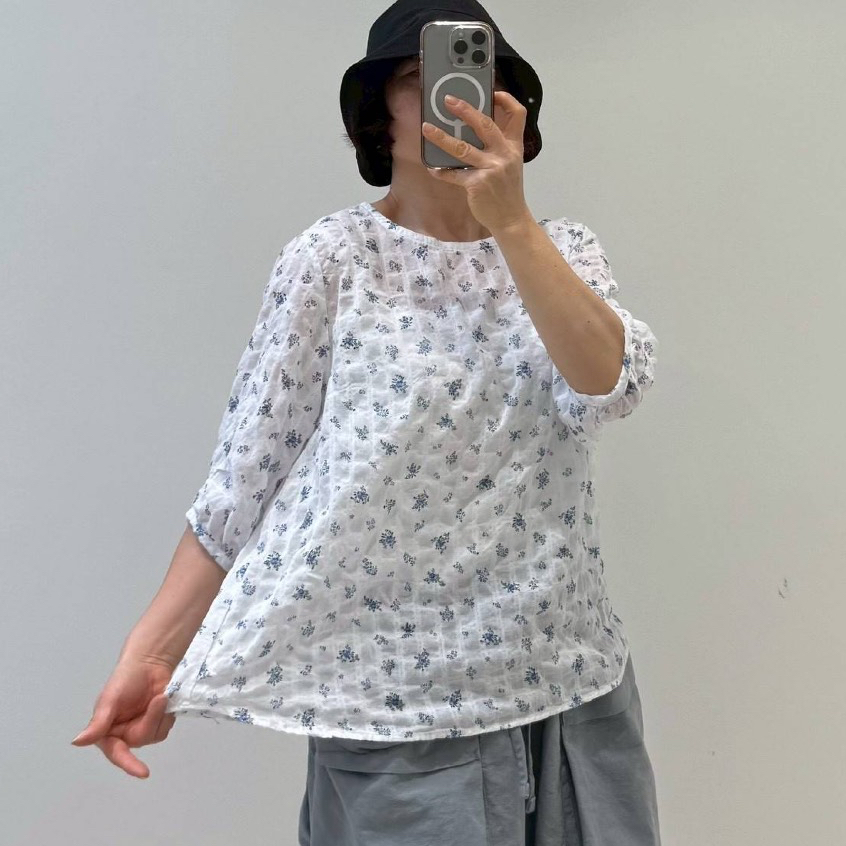 格碎花皺布七分袖衫