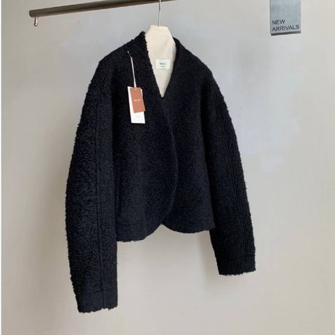 tw-11134207-81ztq-mjjivgriark099