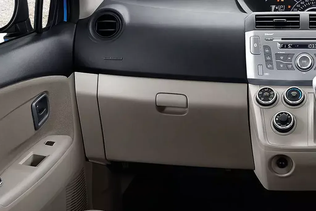perodua-alza-glove-box-856712