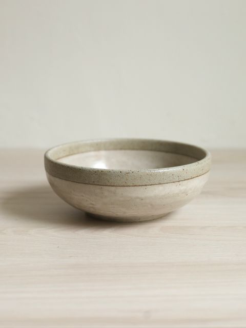 鶯目瓷器