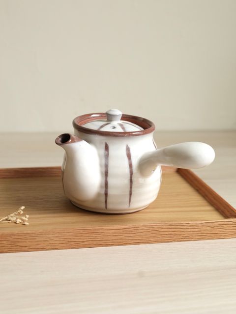 尺一寸丸皿　鶯 尺一寸丸皿 鶯 台湾製 大同食器 丸皿 (小) | tsuyukusa store