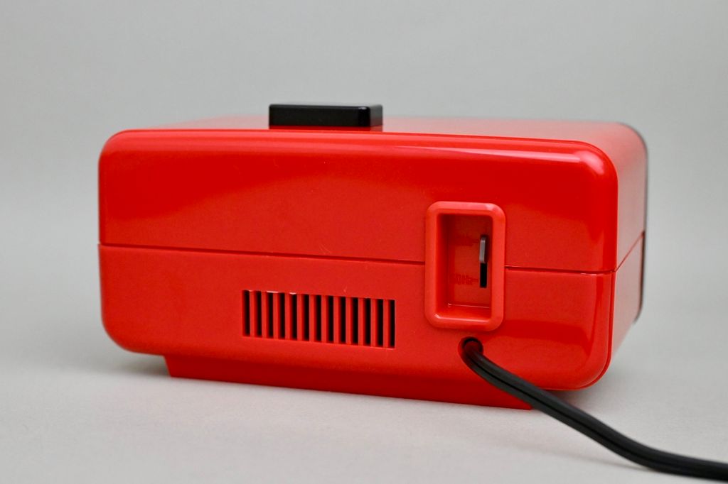 Seiko 紅 翻頁鐘7