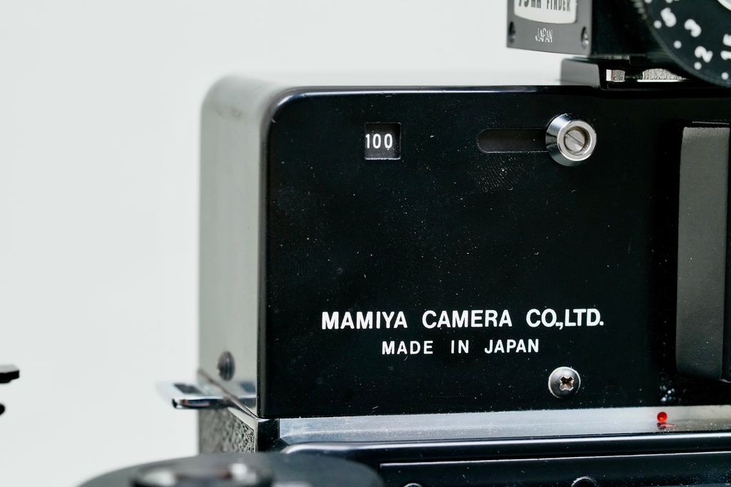 Mamiya Universal-6