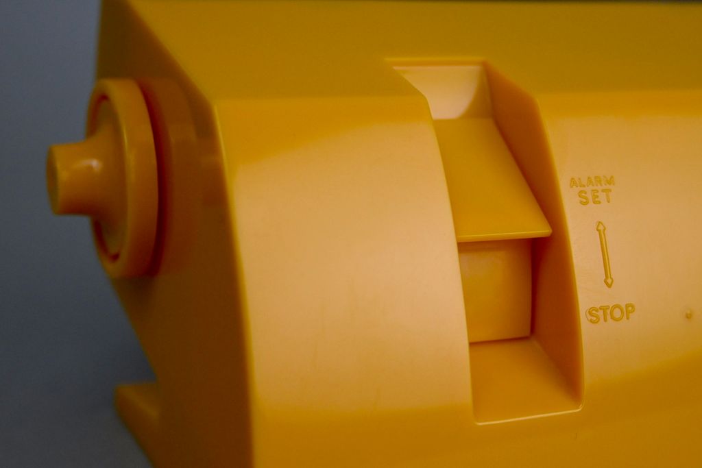 Seiko 黃色翻頁鐘4