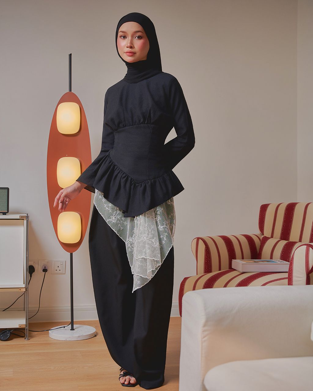 Iconic top Black 5