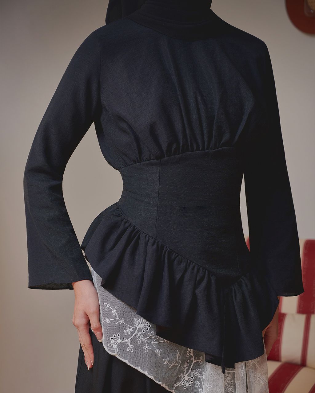 Iconic top Black 3