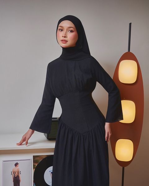 Iconic Dress Black 1
