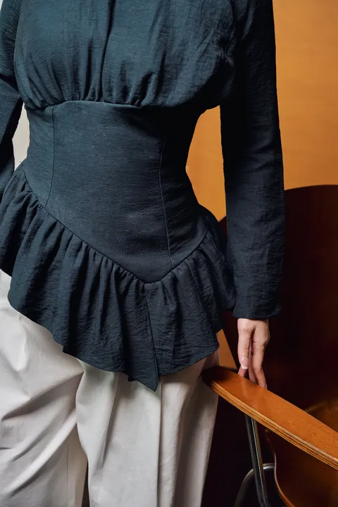 iconic top midnight closeup