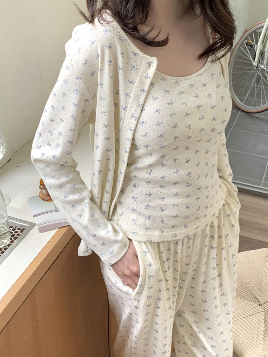 tw-11134207-820lh-mmik7hqlzklidd