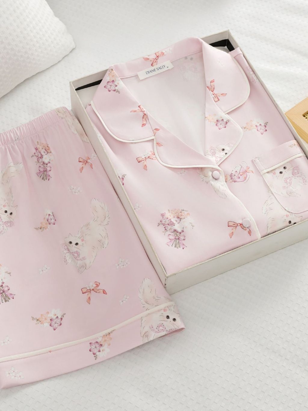 tw-11134207-820l5-mmo6mpn4ugp049