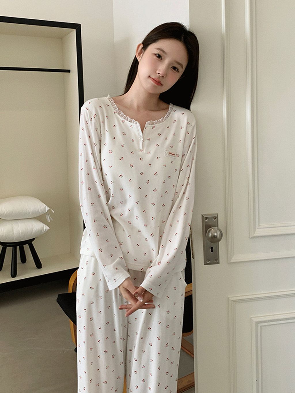 tw-11134207-820la-mmu59tl6jawz78