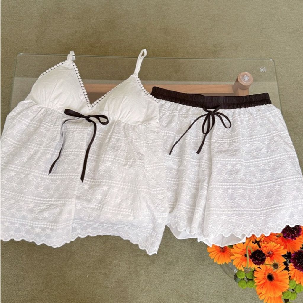 tw-11134207-820l4-mmzx8ovqk2kg8d