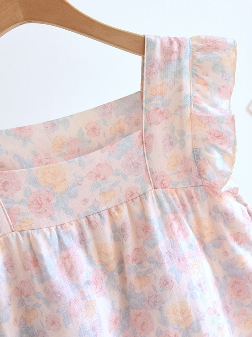 tw-11134207-820l6-mn596awhhuyq05