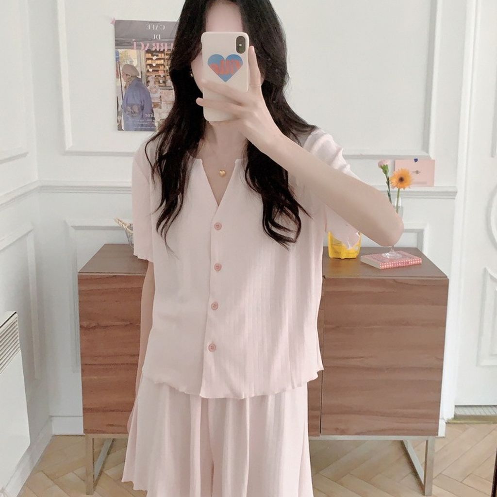 tw-11134207-820l9-mn5g1v2avabn20