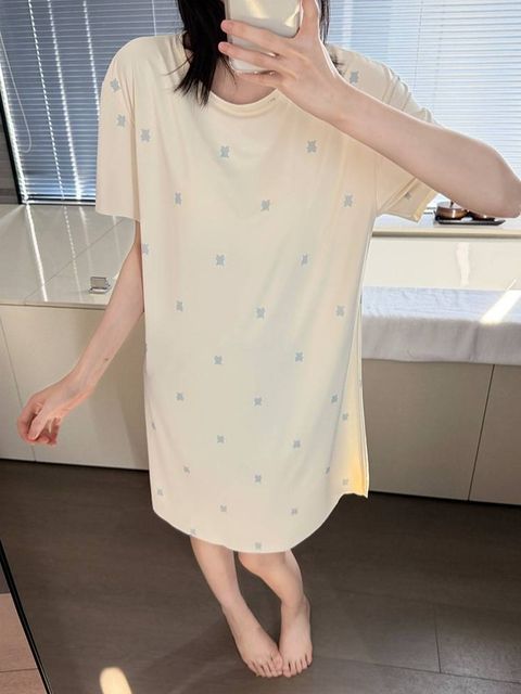 tw-11134207-820la-mne4xov5y22s88