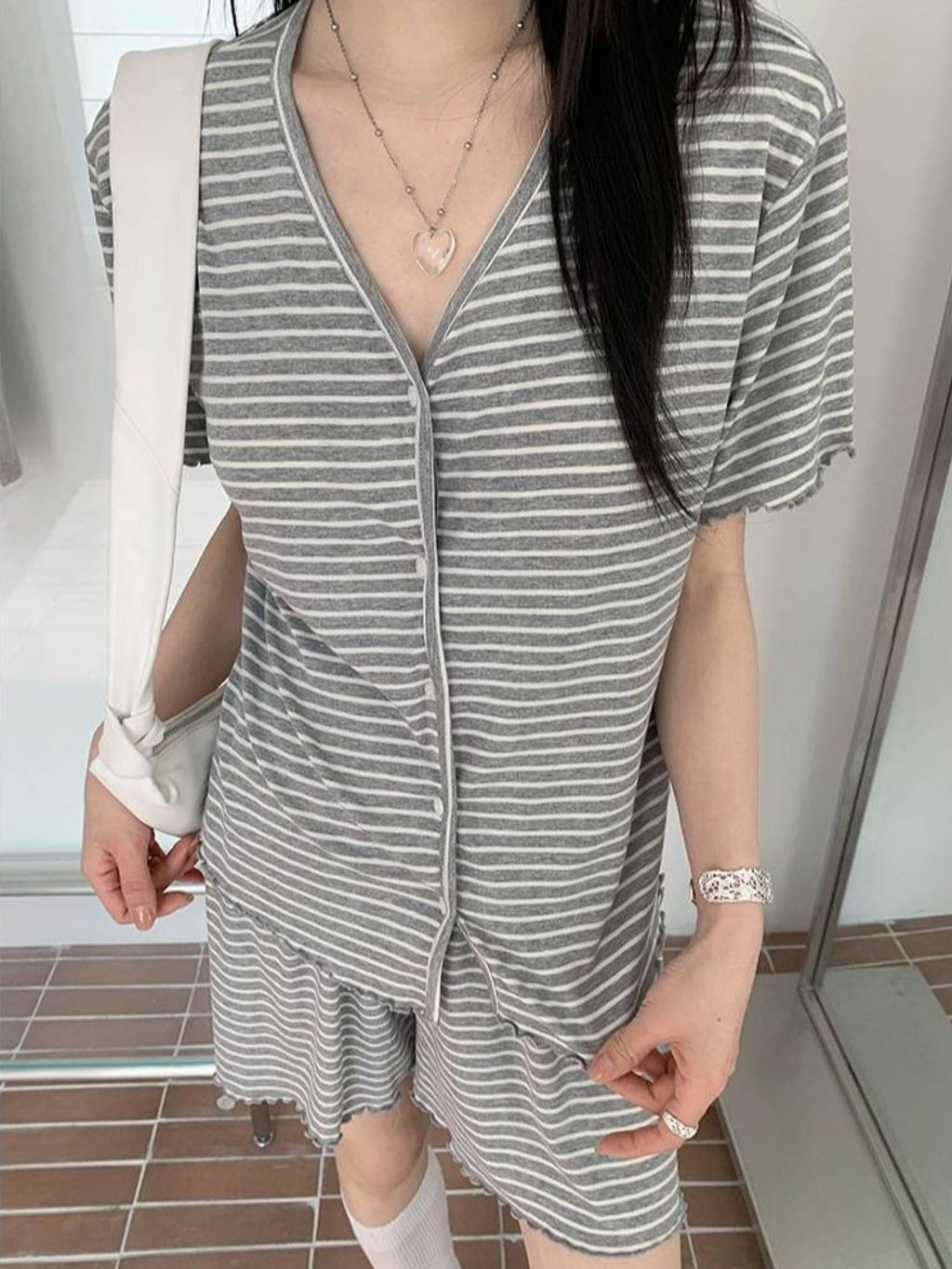 tw-11134207-820lf-mny74l7ib47611