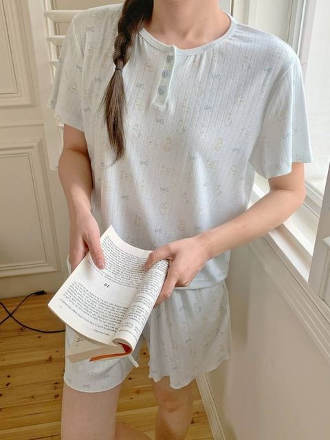 tw-11134207-820le-mny8kcsf8av6b5