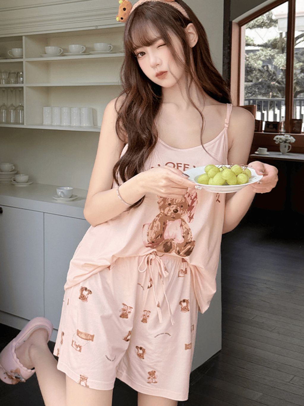 tw-11134207-7ra0k-mbs3s9l44x1504