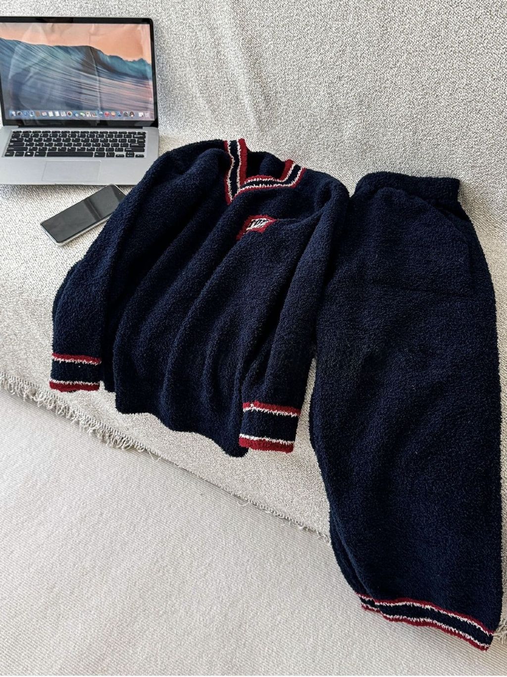 tw-11134207-81ztd-mgbz6otmoqvdd8