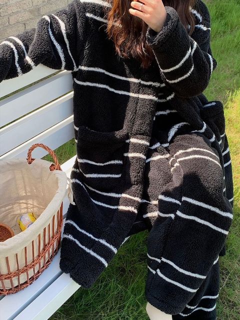 tw-11134207-81ztl-mgm5esvssj630a