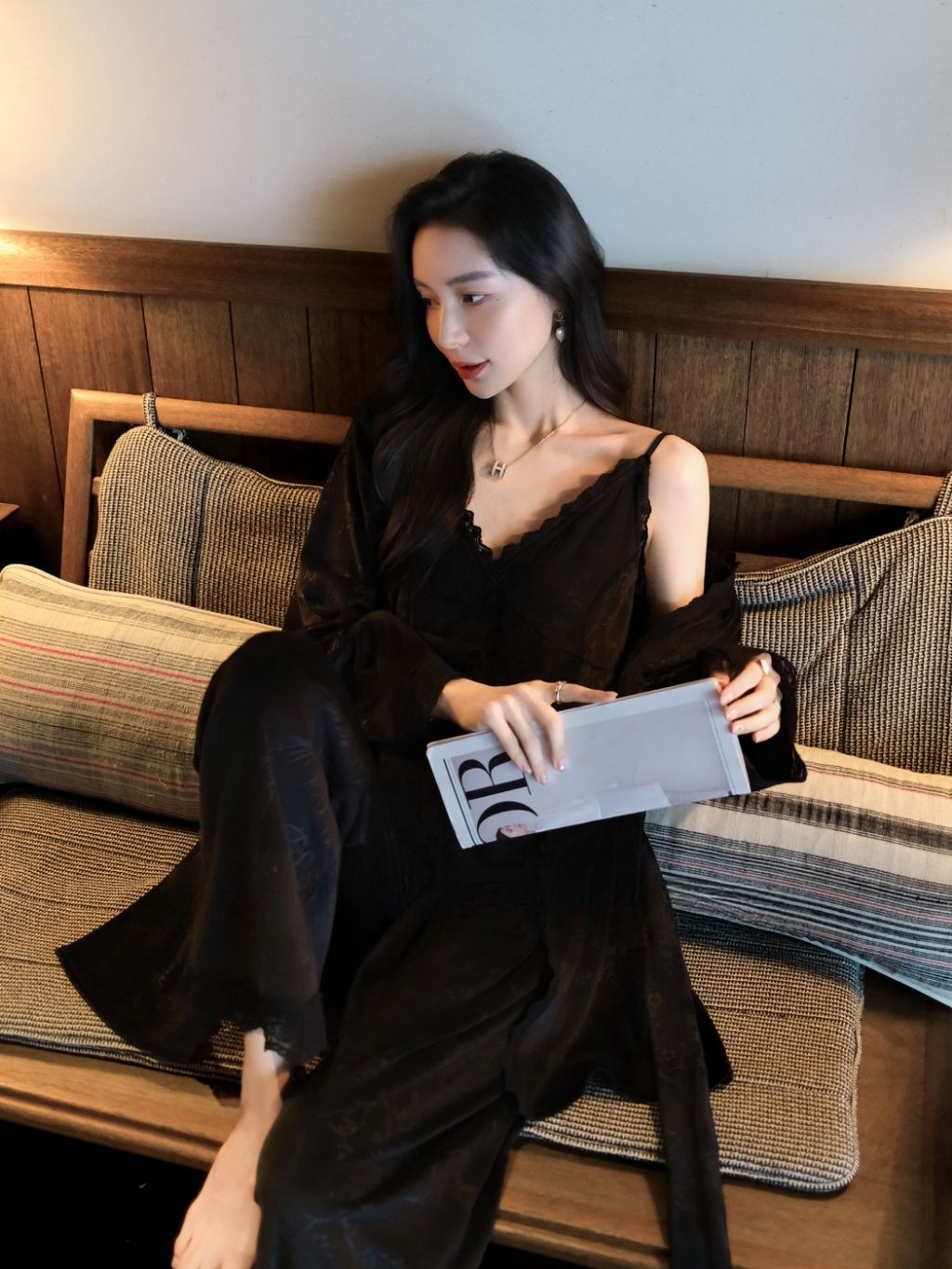 tw-11134207-81ztl-mgomquri1gjs9d