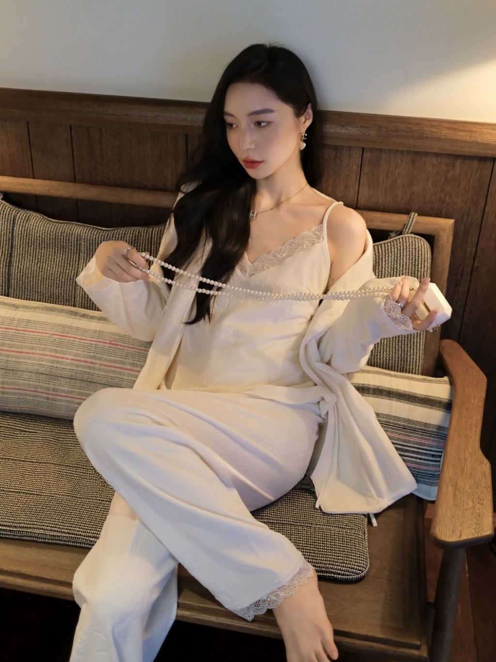 tw-11134207-81ztc-mgomqwqa0tmz8c