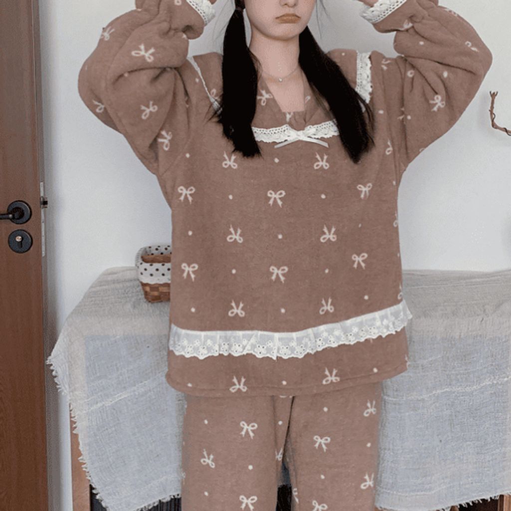 tw-11134207-81ztm-mgvxf15ksphn2c