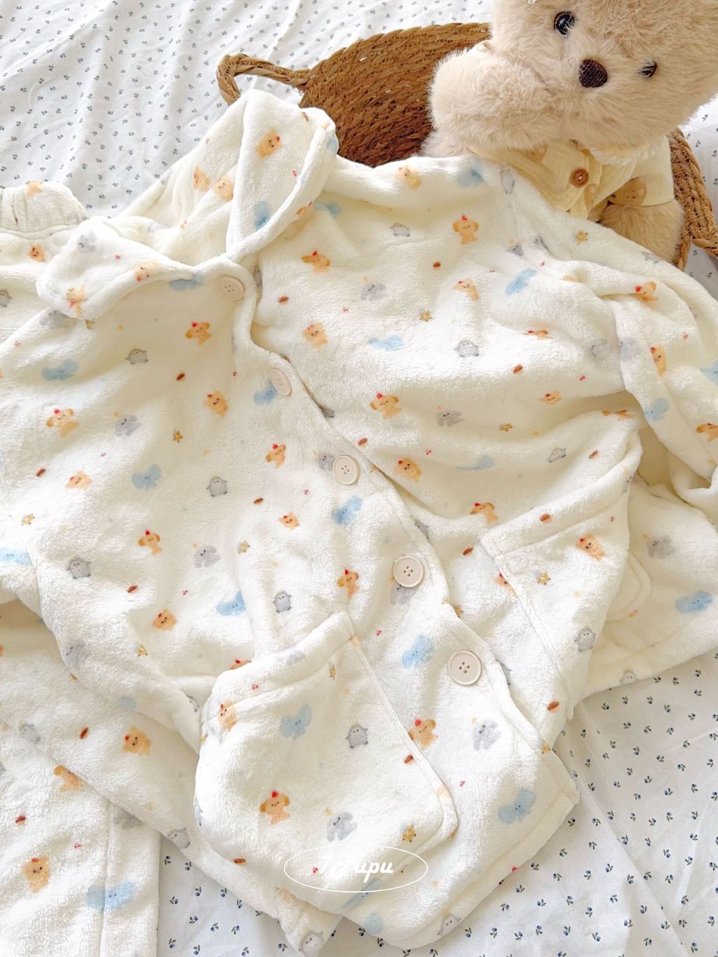 tw-11134207-81ztm-mgqlrqes4bnx4e