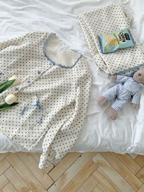 tw-11134207-81ztj-mgxge8g5aq6n5c