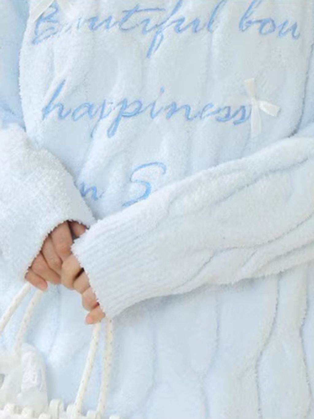 tw-11134207-81ztf-mh0dtyajegw850