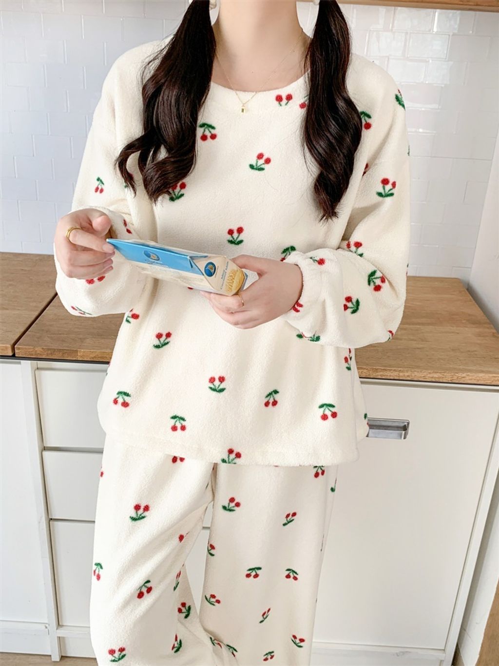 tw-11134207-81ztm-mh0f32wo4ykt9d