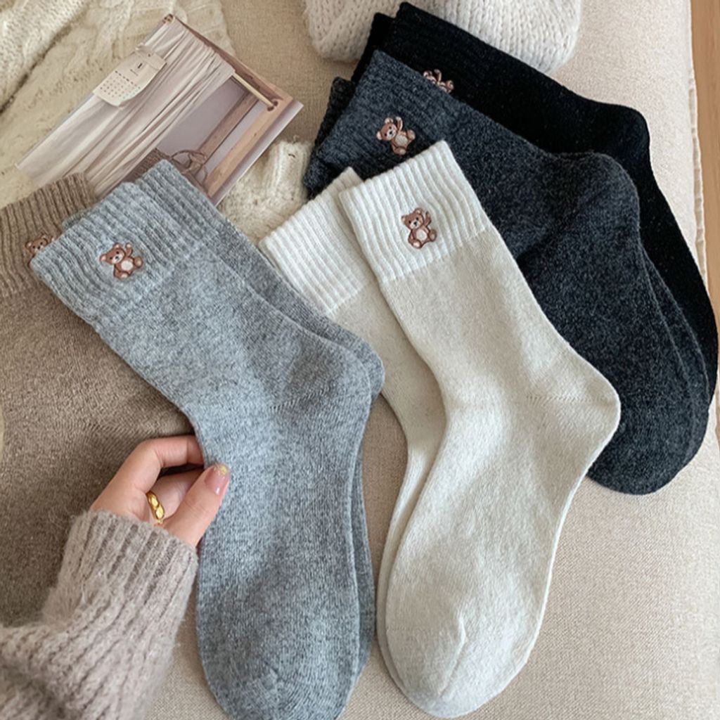 tw-11134207-7rasg-m3c1d4jq704tb2