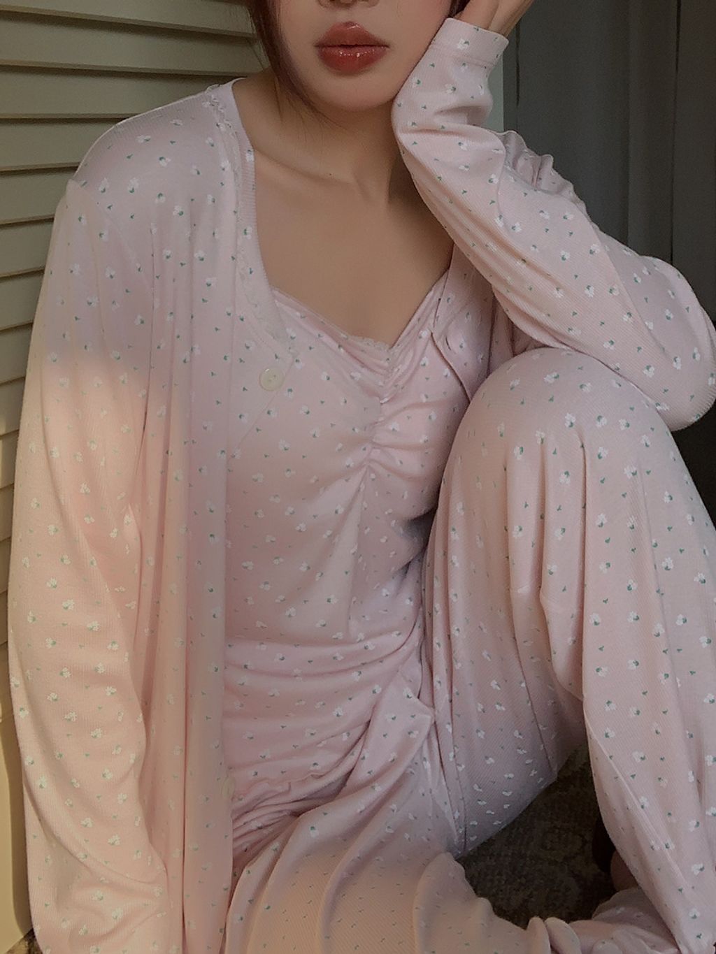 tw-11134207-7rbk7-m8vq0fyd1k05c5