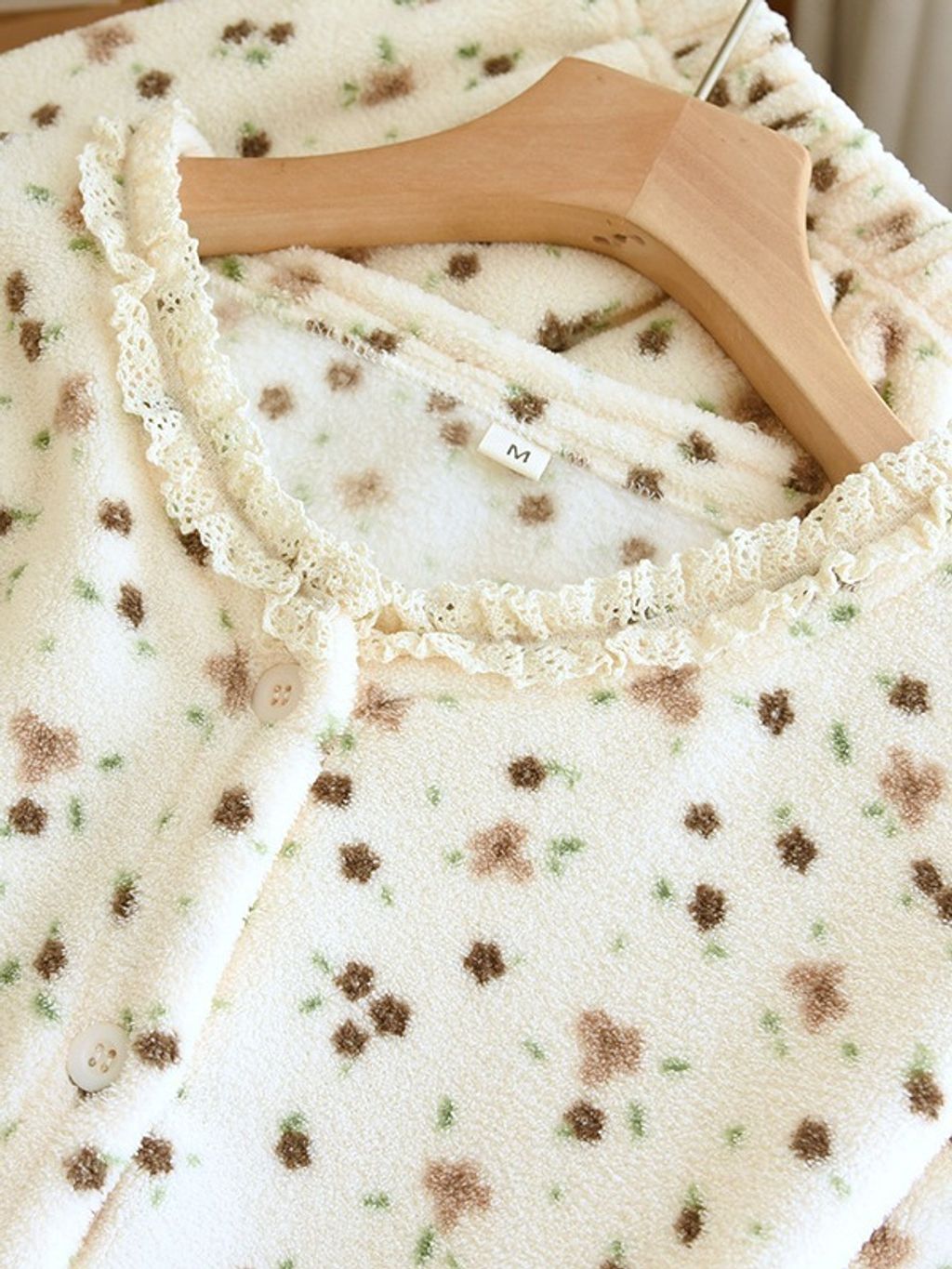 tw-11134207-81ztn-mhbv1yws0rnw93