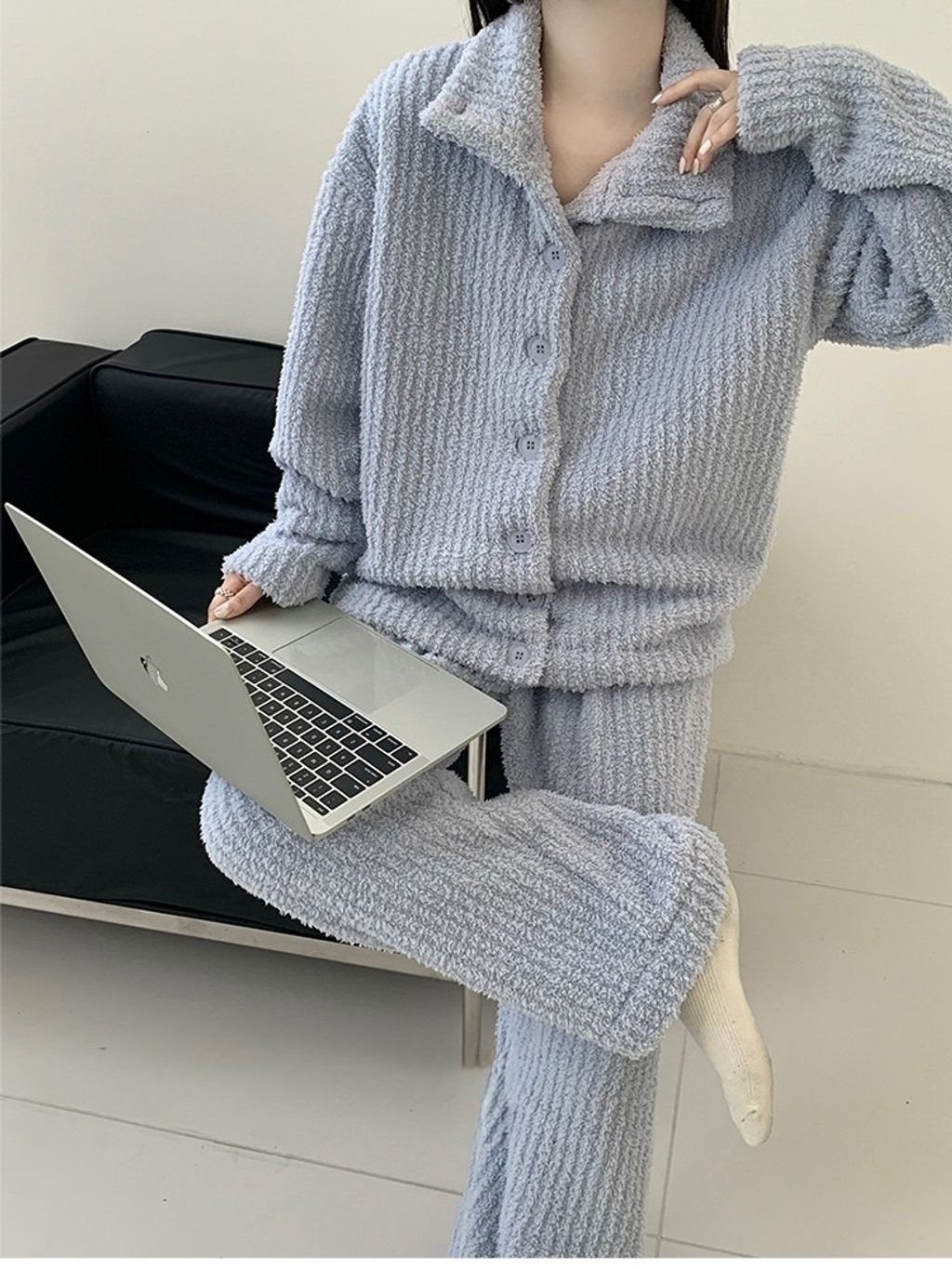 tw-11134207-81ztd-mhk05hkcd3pg8b