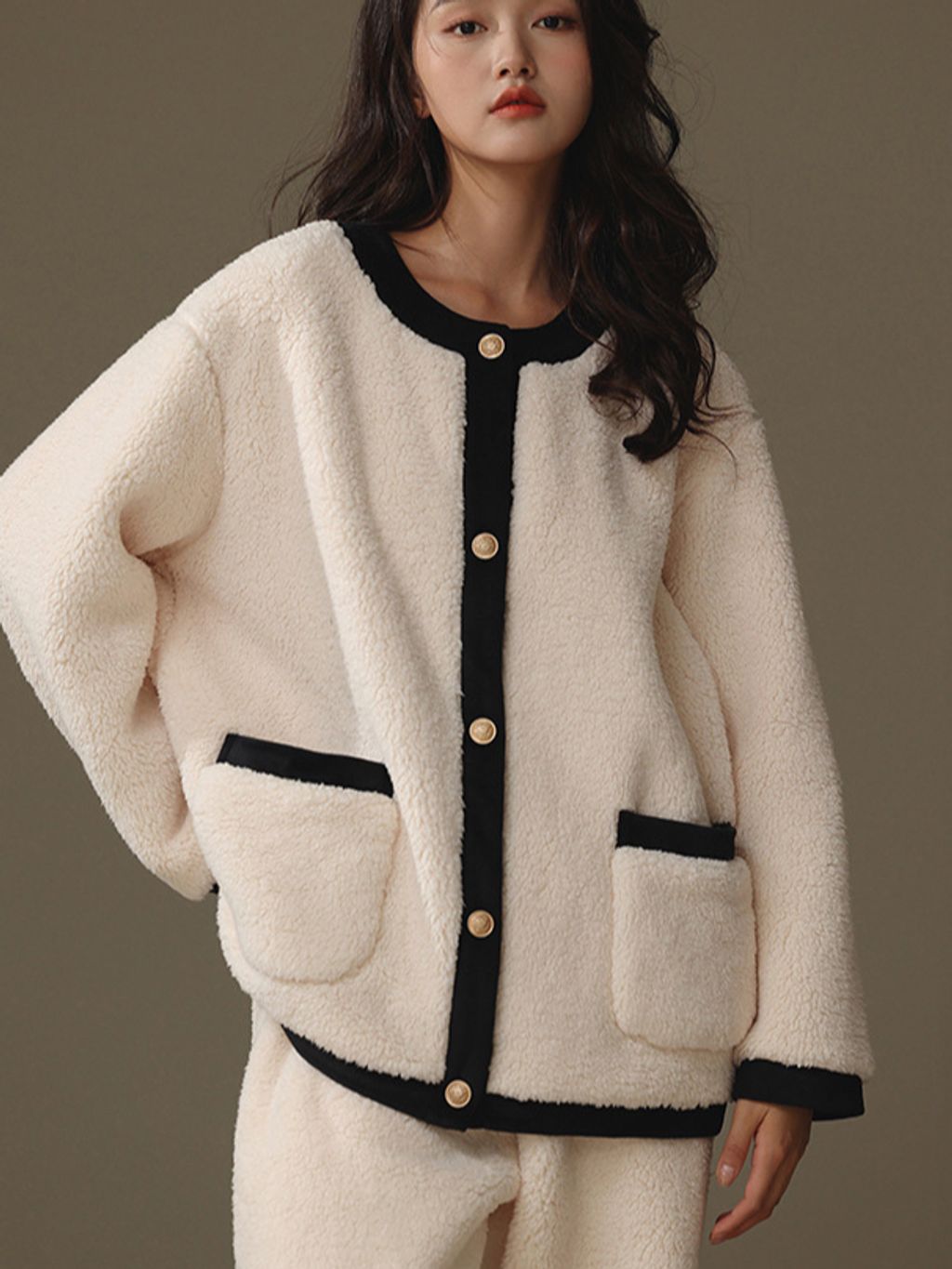 tw-11134207-81zto-mhk252mn2y2r31