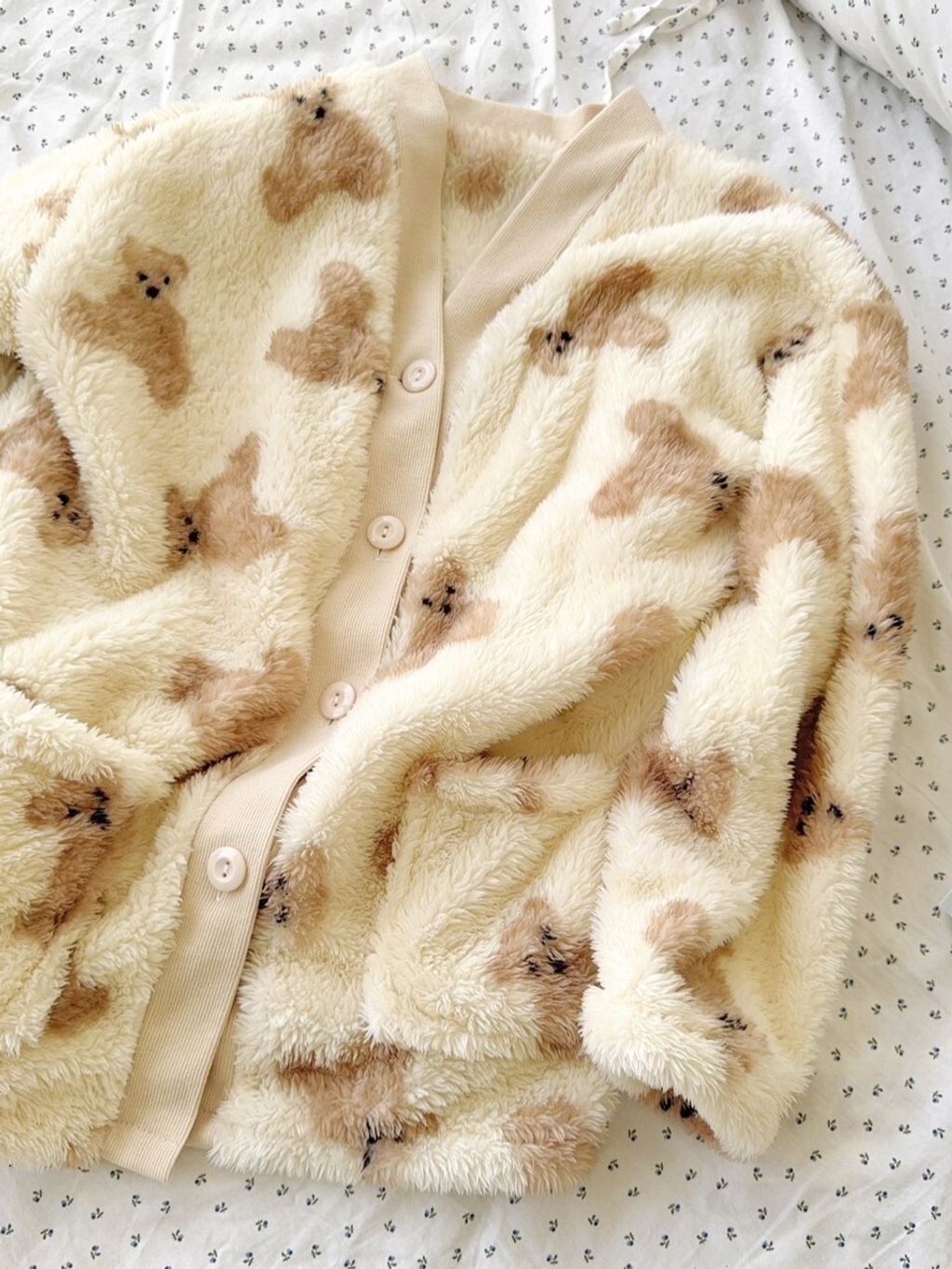 tw-11134207-81ztp-mhlp2e4g01l48d