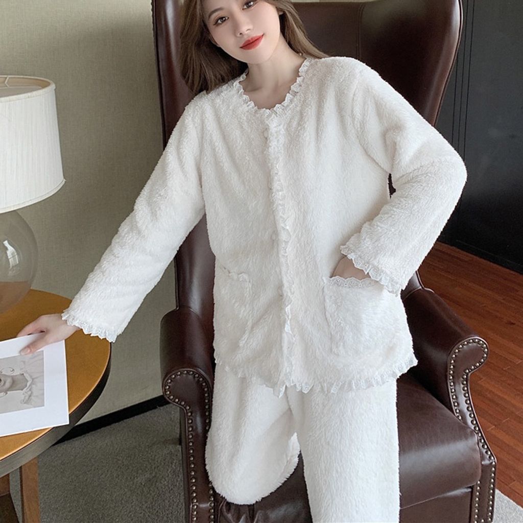 tw-11134207-81ztm-mhlud13nzjew3f