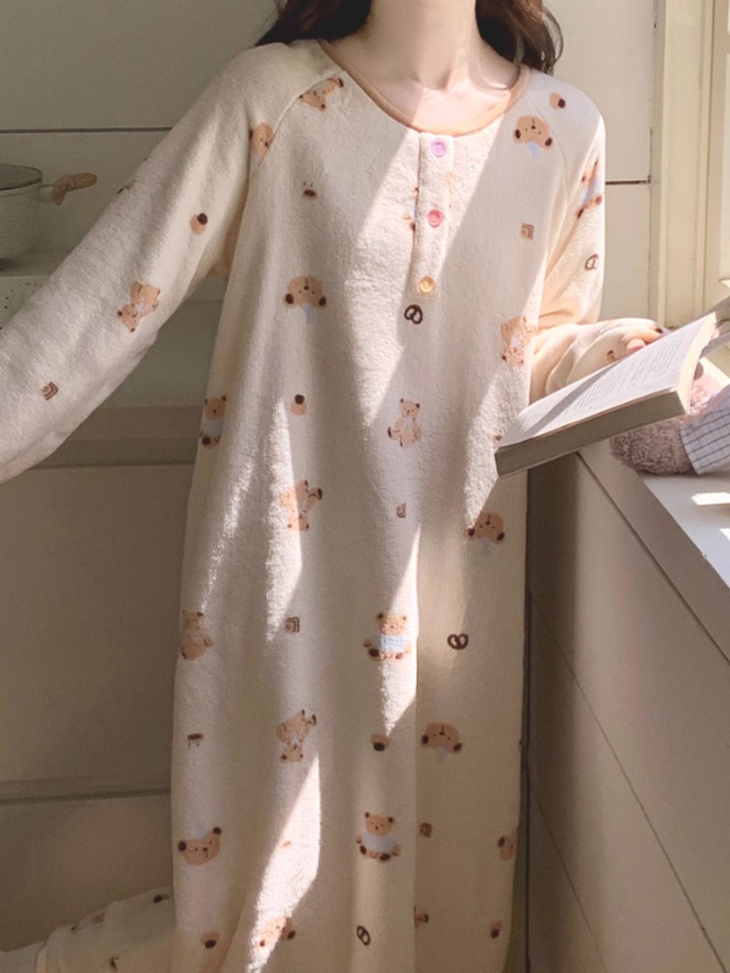 tw-11134207-81ztm-mhq07x6f6xvoeb