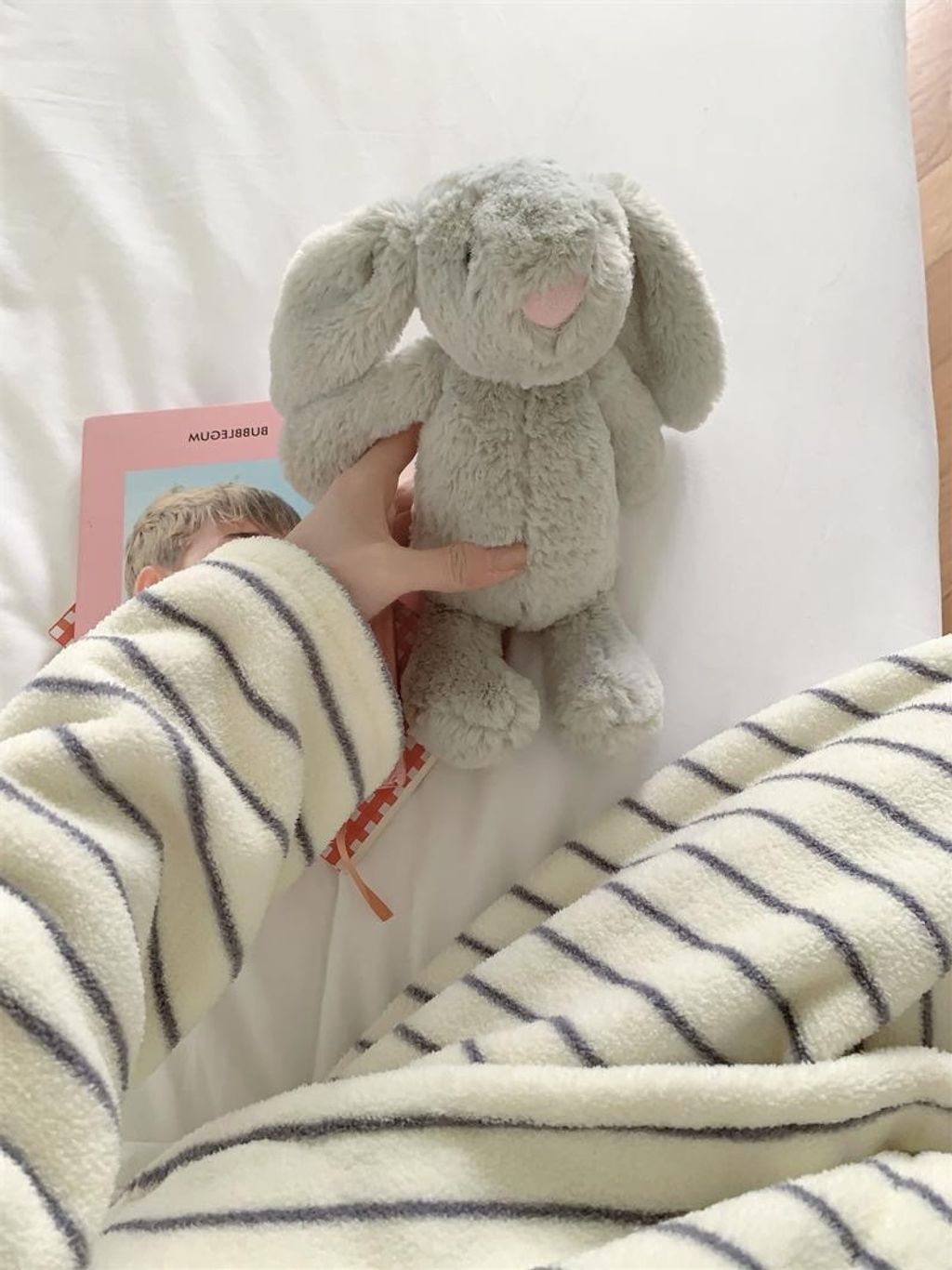 tw-11134207-81zto-mhriow6cj4782f