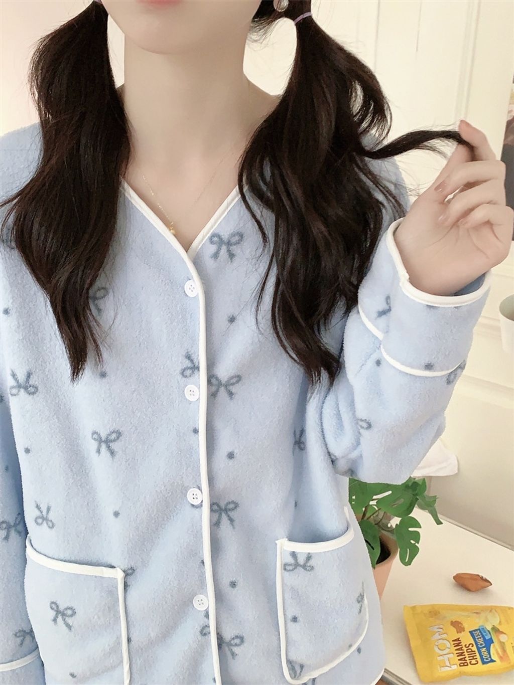 tw-11134207-81zto-mhri1o3x52bl5c