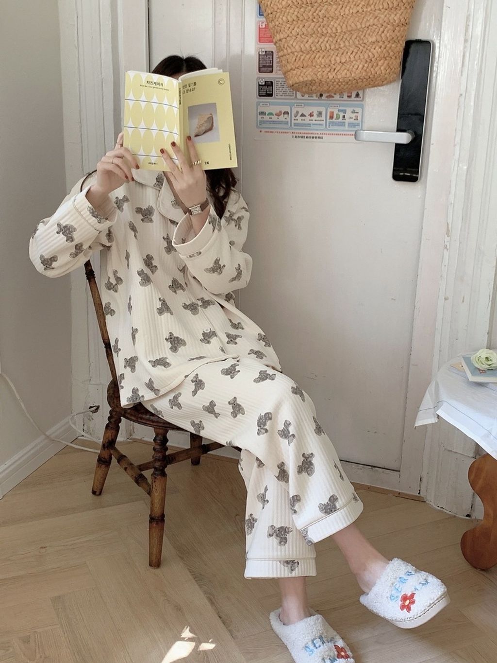 tw-11134207-81ztf-mhsrlthh6492ee