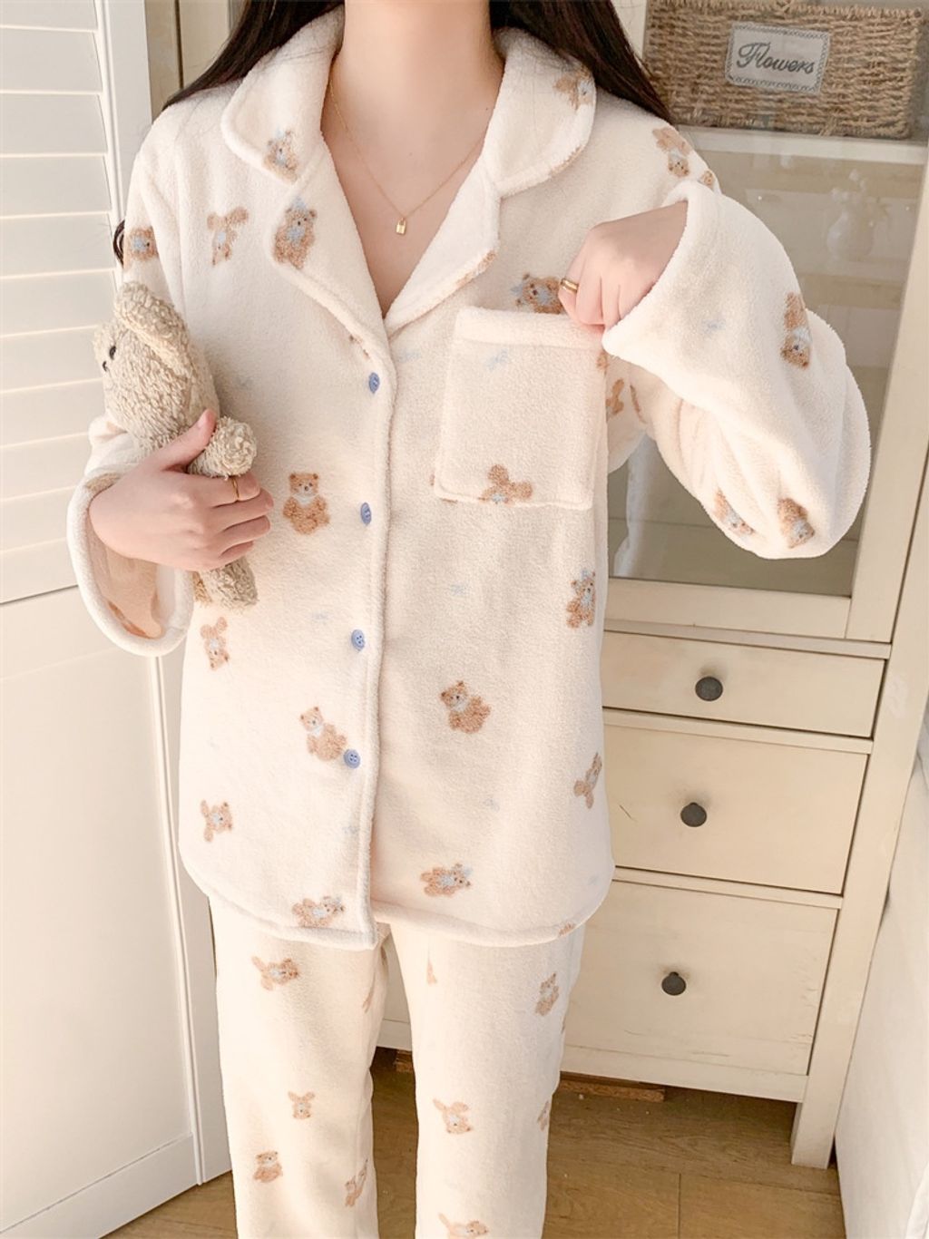 tw-11134207-81ztp-mhooh5yalmo473