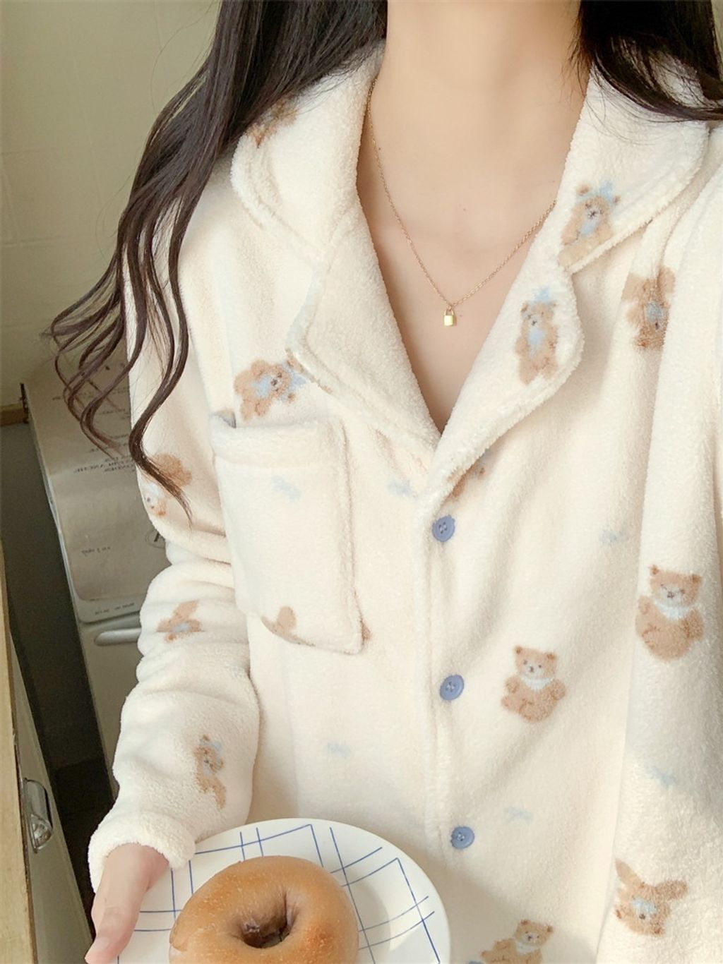 tw-11134207-81ztd-mhooh5yh5m2ofe