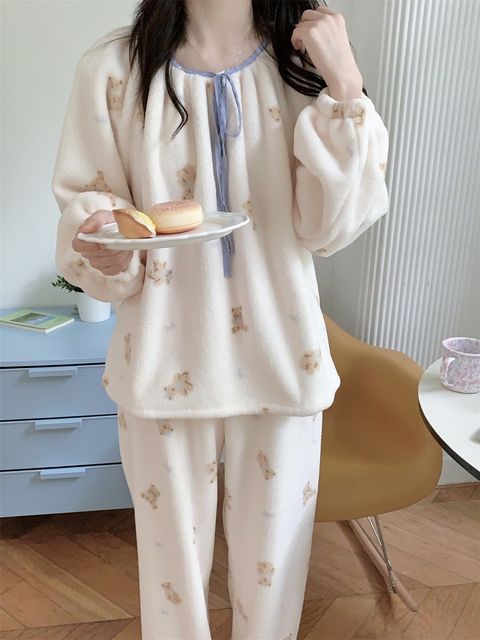 tw-11134207-81zth-mia3ayx4j9q97d